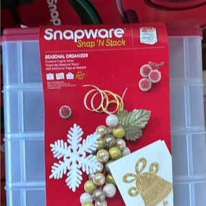 Snap 'N Stack Seasonal Organizer - Festive Red and White